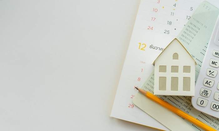 hipoteca-casita-calculadora-papeles-istock.jpg
