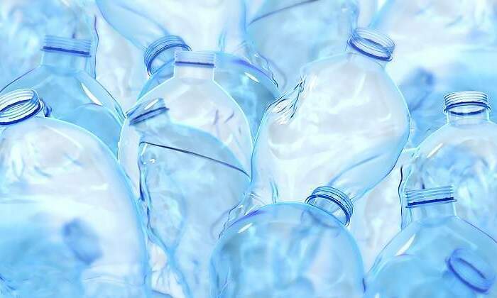 Un-conjunto-de-botellas-de-plastico-vacias-iStock.jpg