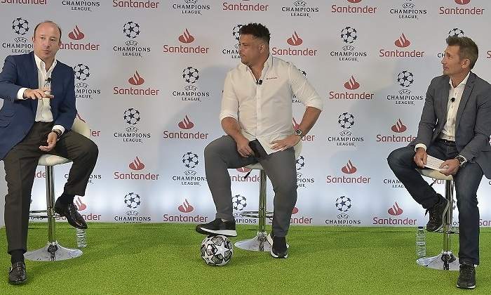 cendoya-ronaldo-carlos-martinez-champions-covid-santander.jpg
