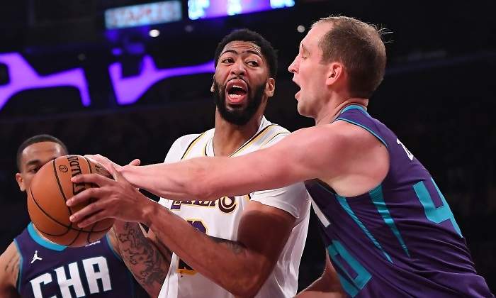 lakers-charlotte-reuters.jpg