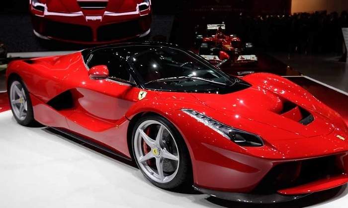 ferrari-laferrari.jpg