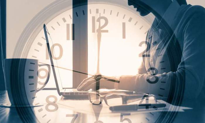 trabajo-reloj-istock.jpg