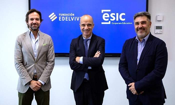 Enrique-Benayas-Juan-Pedro-Castellano-y-Javier-Cendoya.jpg