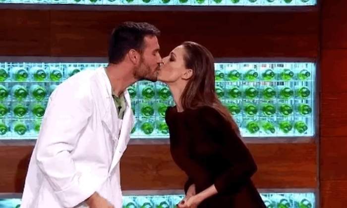 beso-eva-saul.jpg