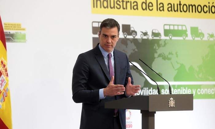Pedro Snchez durante la presentacin del plan EE