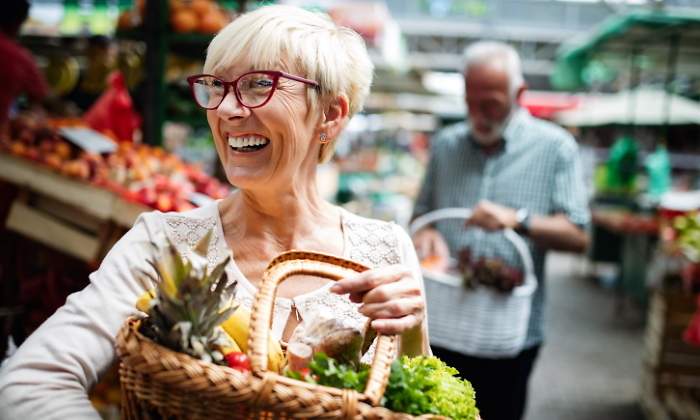 mujer-compra-istock.jpg
