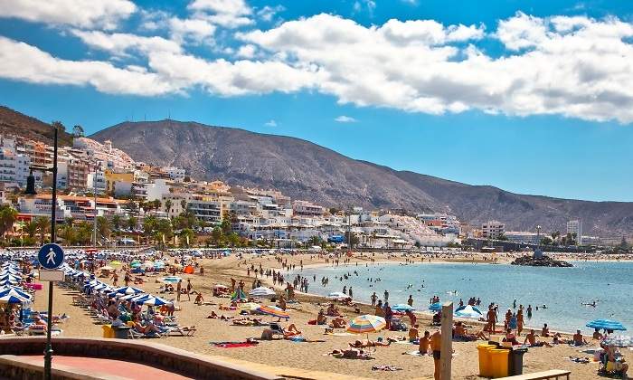 canarias-playa-dreamstime.jpg