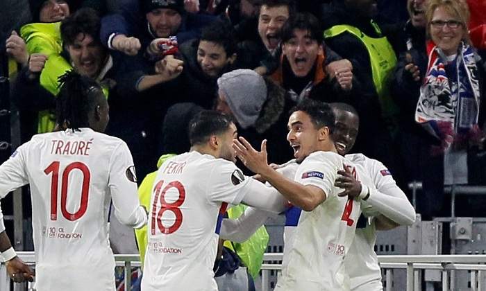 lyon-celebra-villarreal-reuters.jpg