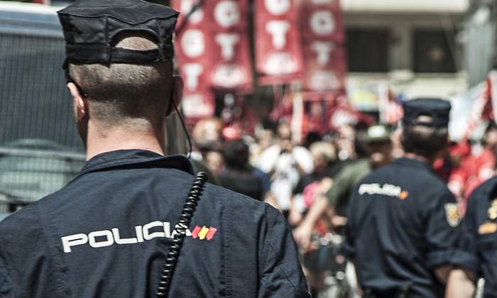 policia-aviso-mensaje.jpg