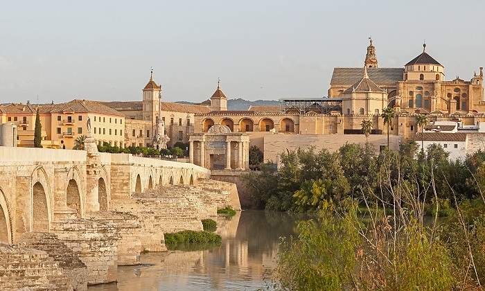 Mezquita-Cordoba.jpg