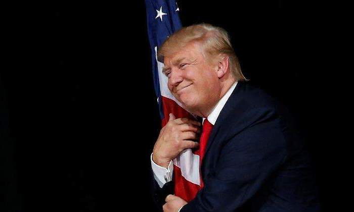 donald-trump-bandera-eeuu-reuters.jpg