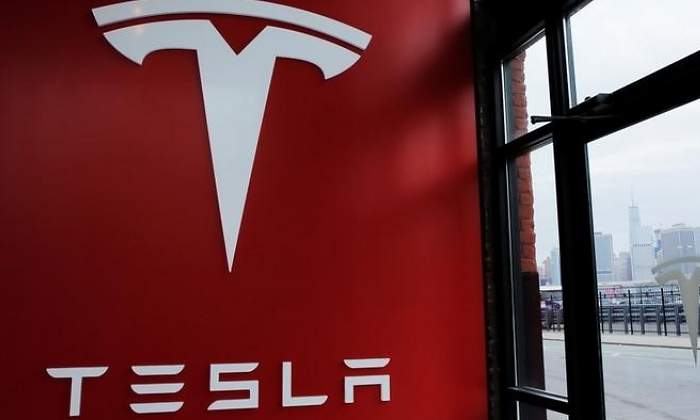 tesla-logo-reuters.jpg