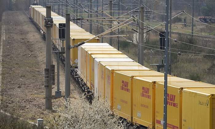 tren-dhl-deutsche-post-770x420.jpg