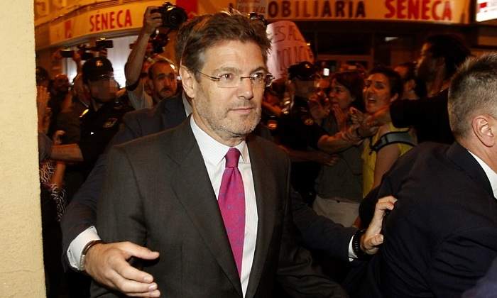 catala-manifestantes-contra-manada-efe.jpg