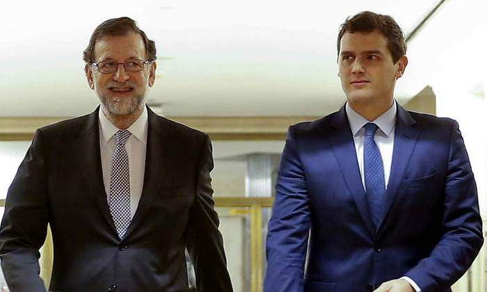 rajoy-rivera-caminan.jpg