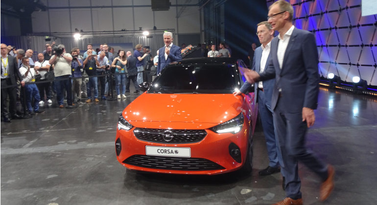 Michael Lohscheller, presidente de Opel, en movimiento.