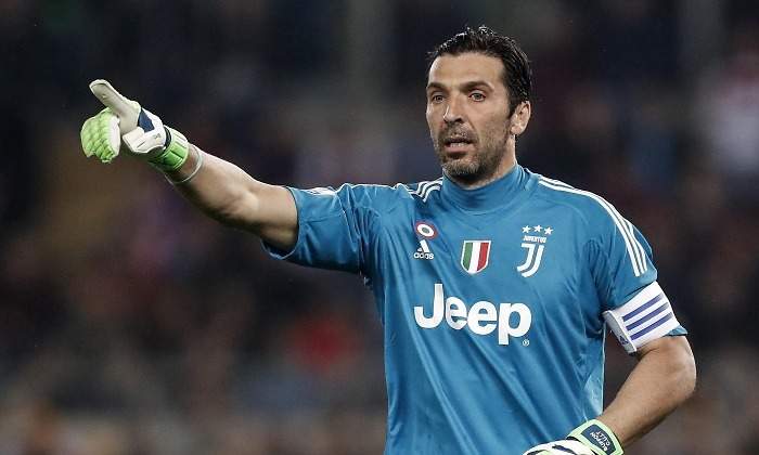 Buffon-ordenes-2018-final-coppa-EFE.jpg