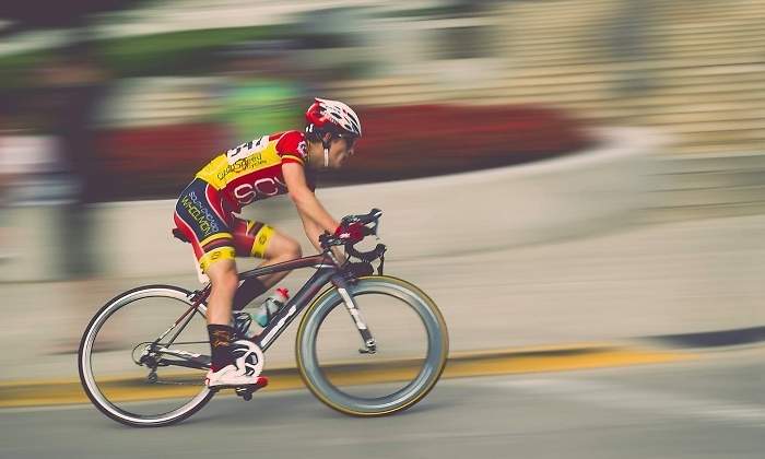 motion-blur-1281675_1280-1.jpg