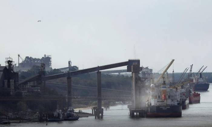 Puertos-agricolas-rio-parana-Reuters.jpg