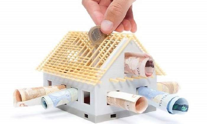 700x420_casa-hucha-mano-dreamstime.jpg