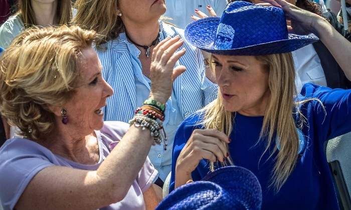 cifuentes-vestida-azul770.jpg
