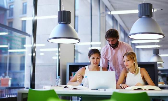 estudiantes-universidades-dreamstime.jpg