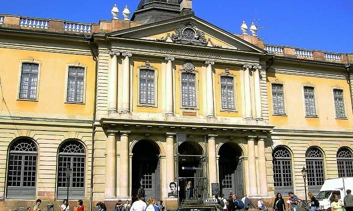 academia-sueca-fachada-wikipedia.jpg