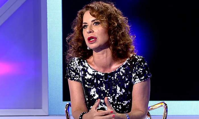 vicky-larraz-bose.jpg