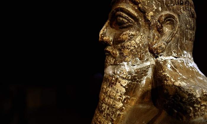 rey-asirio-museo-de-irak.jpg
