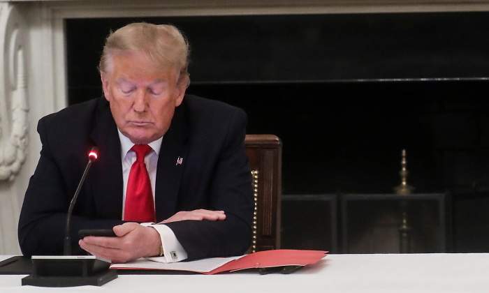 trump-movil-reuters-770x420.jpg