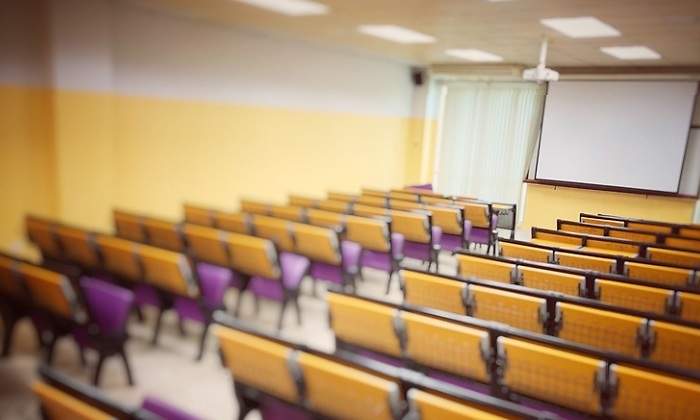 sala-conferencias.jpg