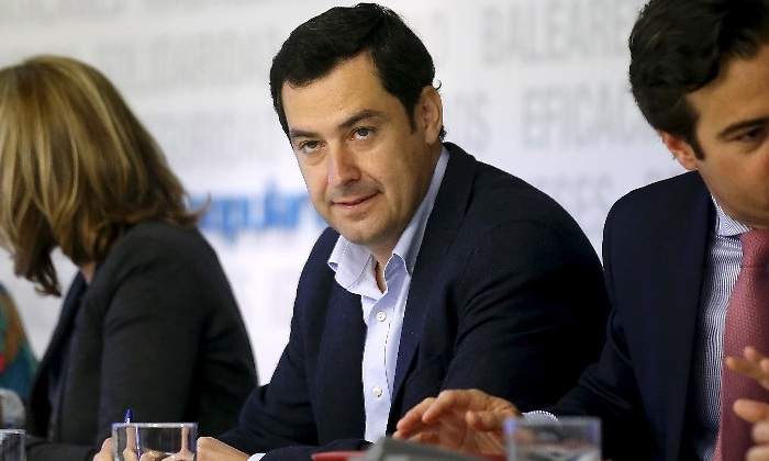 Juanma Moreno-pp andaluz.jpg