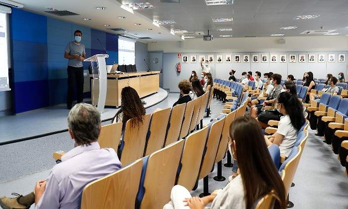 profesores-clase.jpg