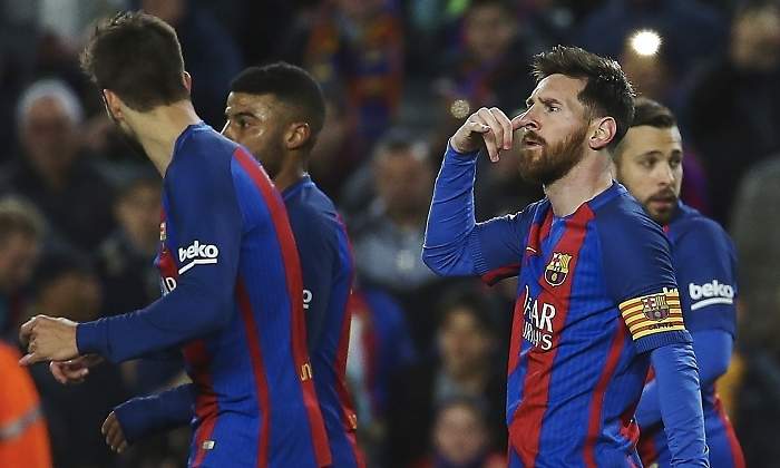 messi-celebra-telefono-efe.jpg