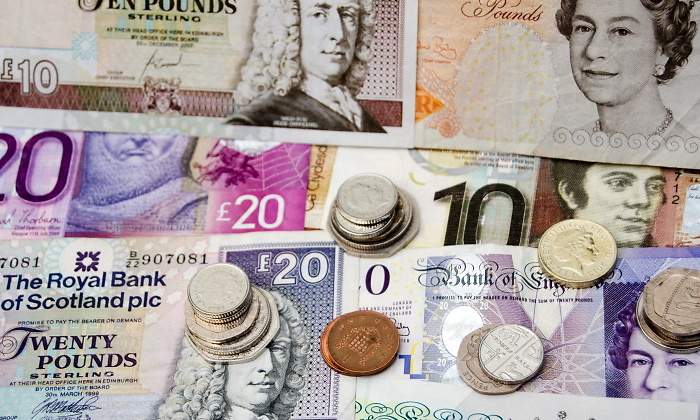 billetes-libras-dreamstime-770x420.jpg