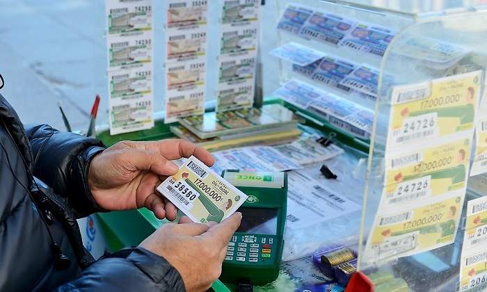 Comprar-billete-loteria-iStock.jpg