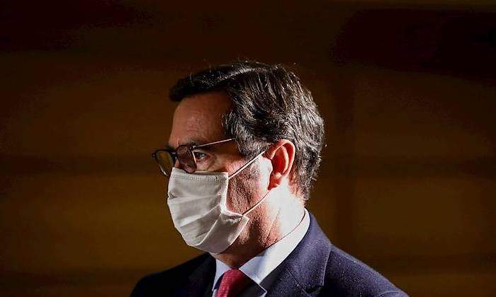 antonio-garamendi-presidente-ceoe-mascarilla-efe.jpg