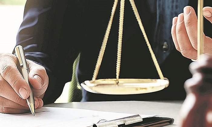abogados.jpg