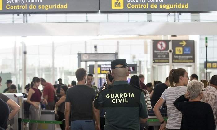 El-Prat-Guardia-Civil.jpg