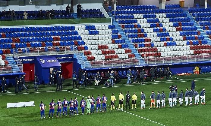 eibar-real-sociedad-ipurua-vacio-coronavirus-getty.jpg