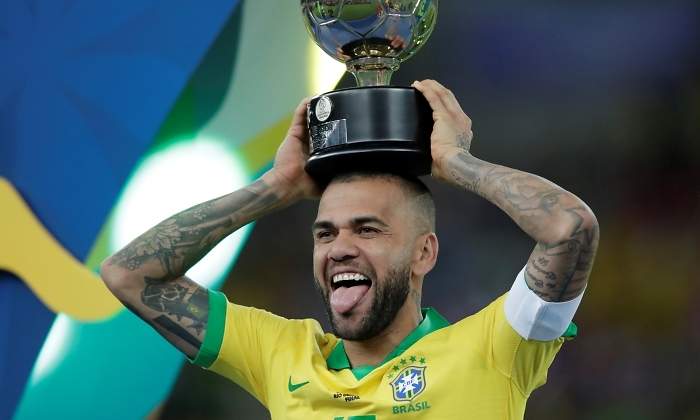 alves-mvp-copa-america-2019-efe.jpg