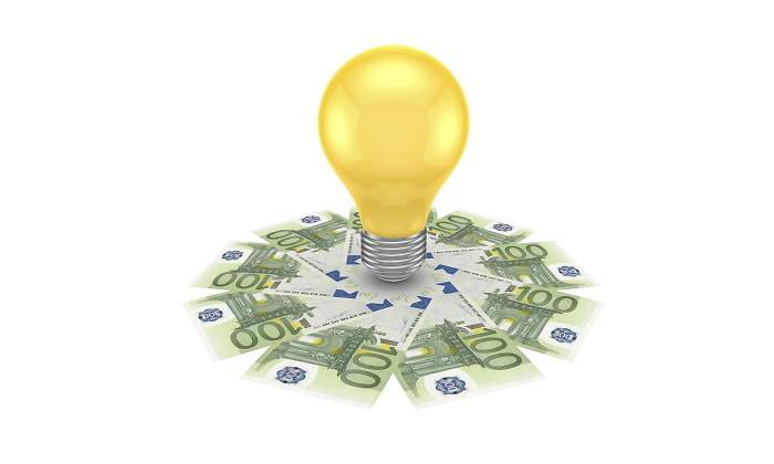 bombilla-euros-luz-istock.jpg