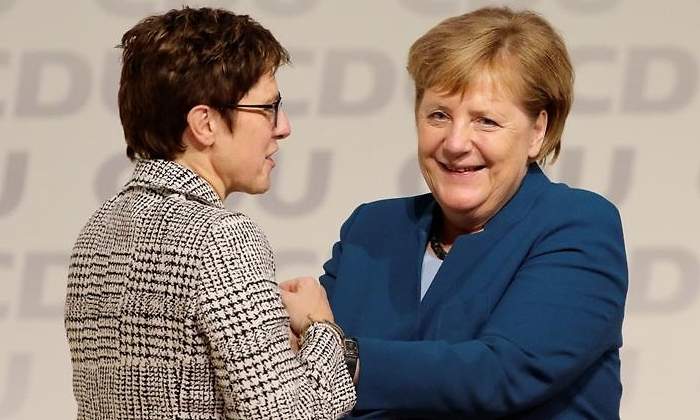 merkel-karrenbauer-cdu-efe.jpg
