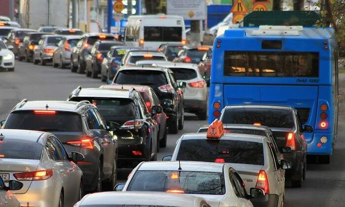 atasco-coches-trafico-pixabay.jpg