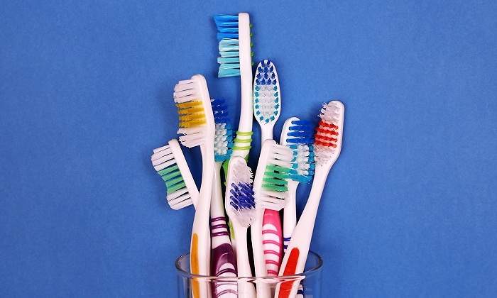 Cepillo-de-dientes-colores-iStock.jpg