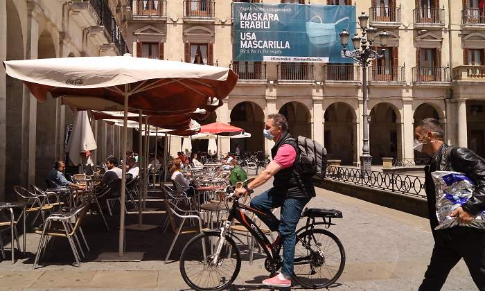 mascarilla-cartel-bicicleta-vitoria-ep.jpg