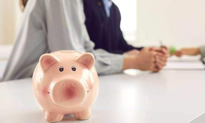 ahorro-jovenes-hucha.jpg