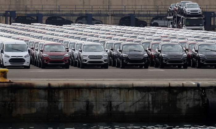 exportacion-vehiculos-bloomberg.jpg