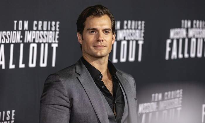 henry-cavill-netflix.jpg