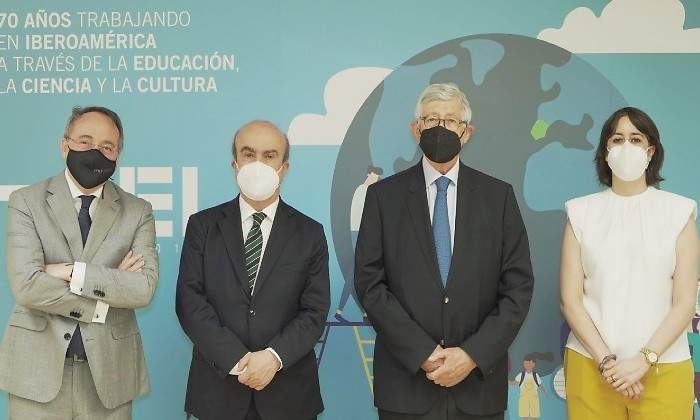 Presentacion-becas-OEI-PROEDUCA-Sergio-Bielsa.jpg